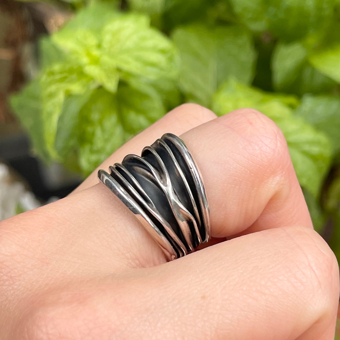 Sterling Silver Art Design Ridges Cigar Band Ring