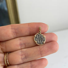 Load image into Gallery viewer, Estate 14KT Yellow Gold Silver Round Atocha Shipwreck Coin Pendant