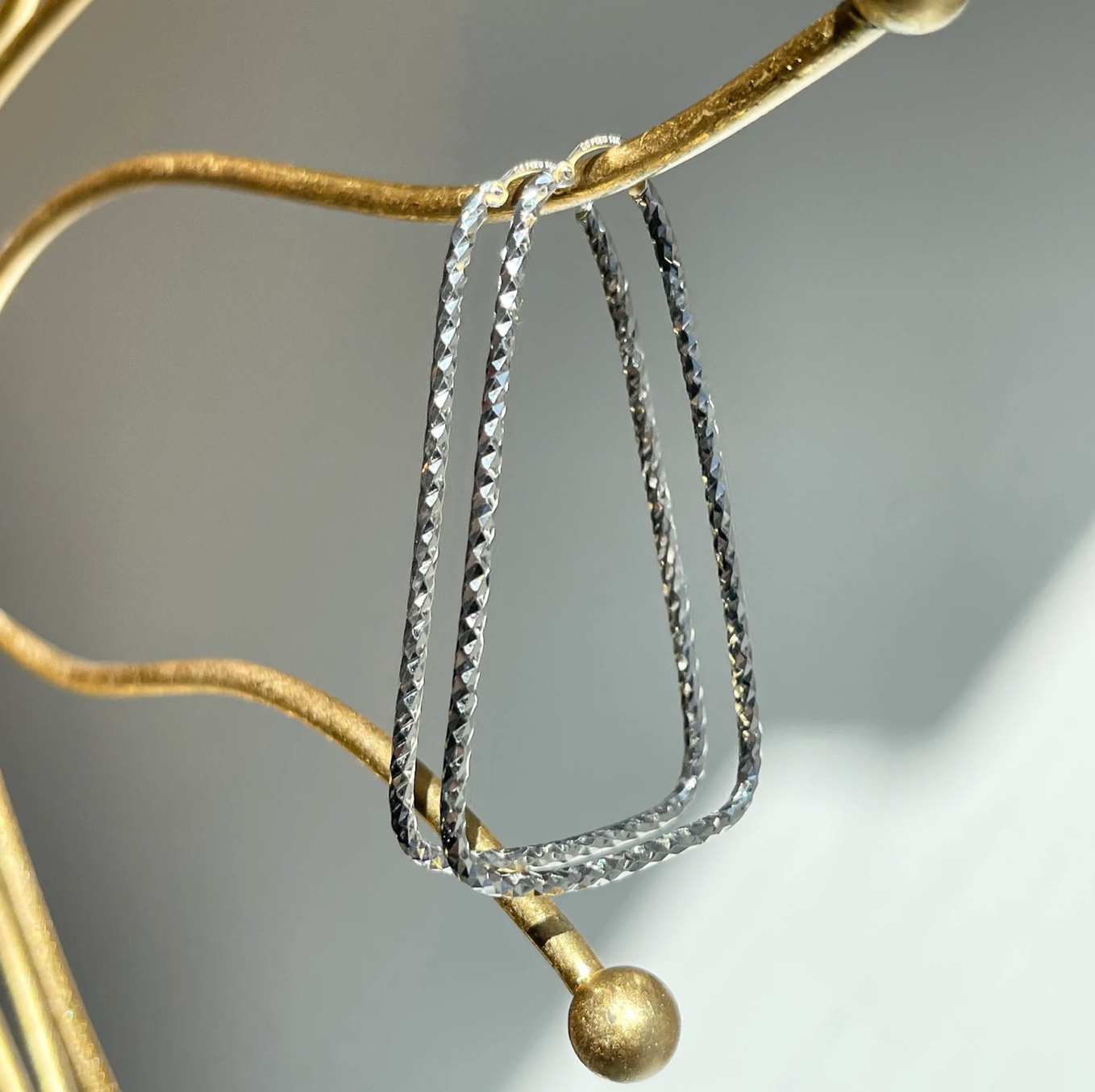 14KT White Gold Open Diamond-Cut Triangle Hoop Earrings 59mm