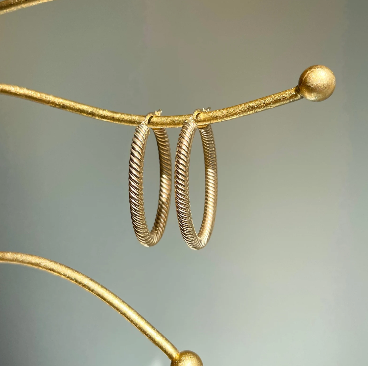 10KT Yellow Gold Twisted Tube Oval Hoop Earrings 39mm