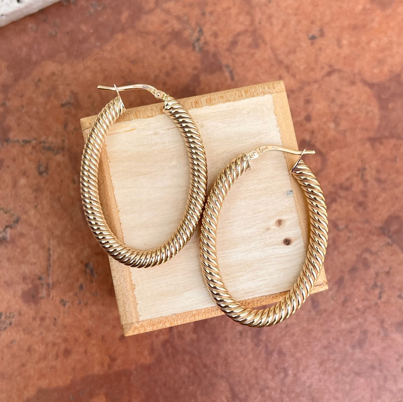 10KT Yellow Gold Twisted Tube Oval Hoop Earrings 39mm