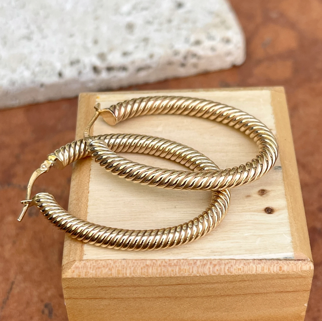 10KT Yellow Gold Twisted Tube Oval Hoop Earrings 39mm