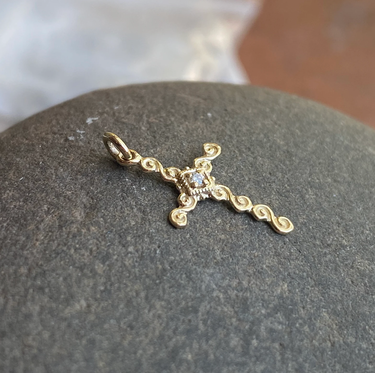 14KT Yellow Gold .01 CT Diamond Swirl Cross Pendant Charm